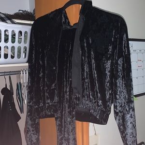 matching la SENZA velour track suit